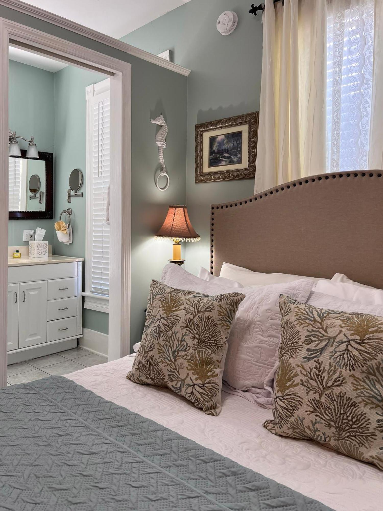 Victorian House Bed And Breakfast Сент-Огастин Экстерьер фото