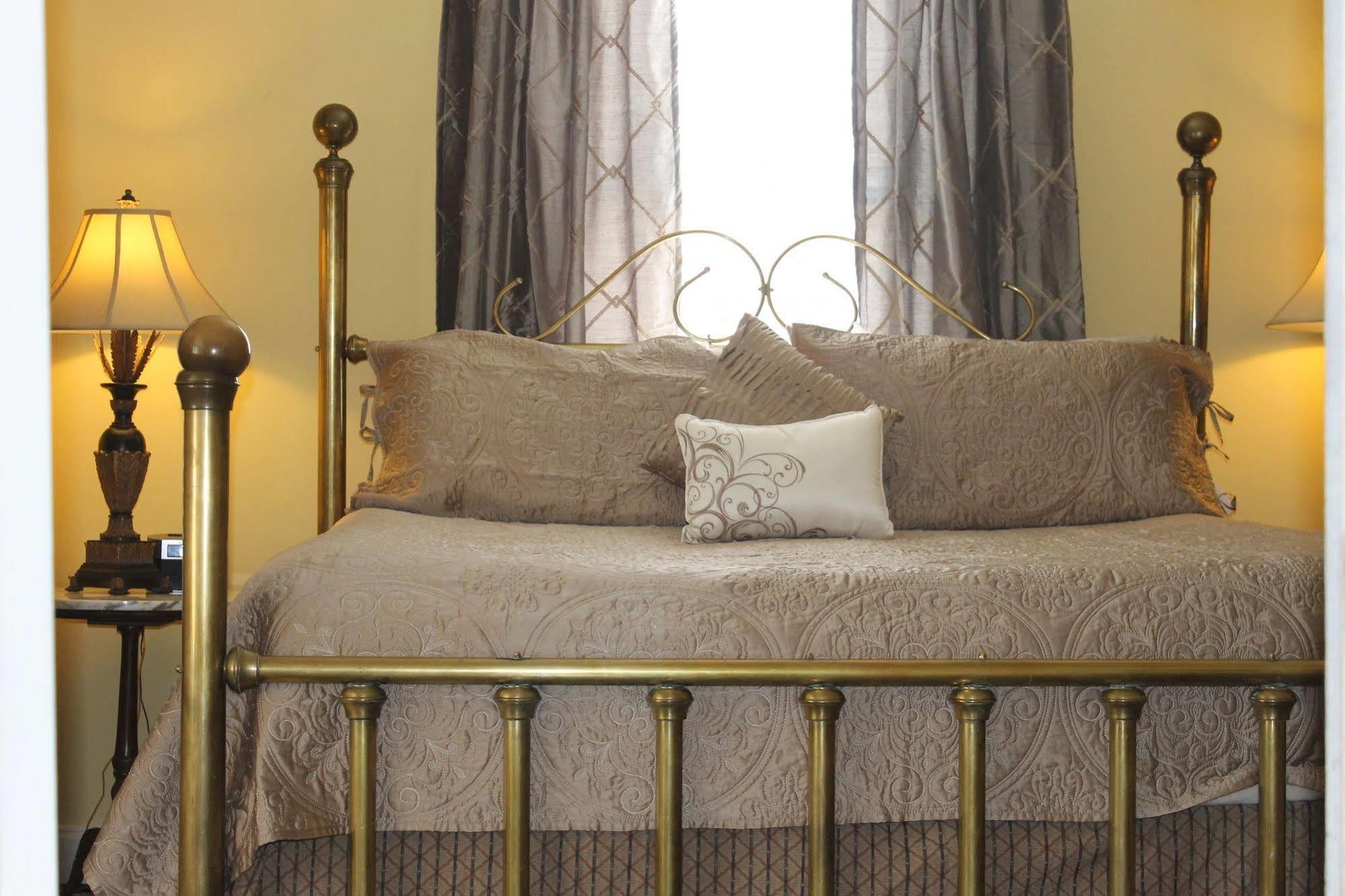 Victorian House Bed And Breakfast Сент-Огастин Экстерьер фото