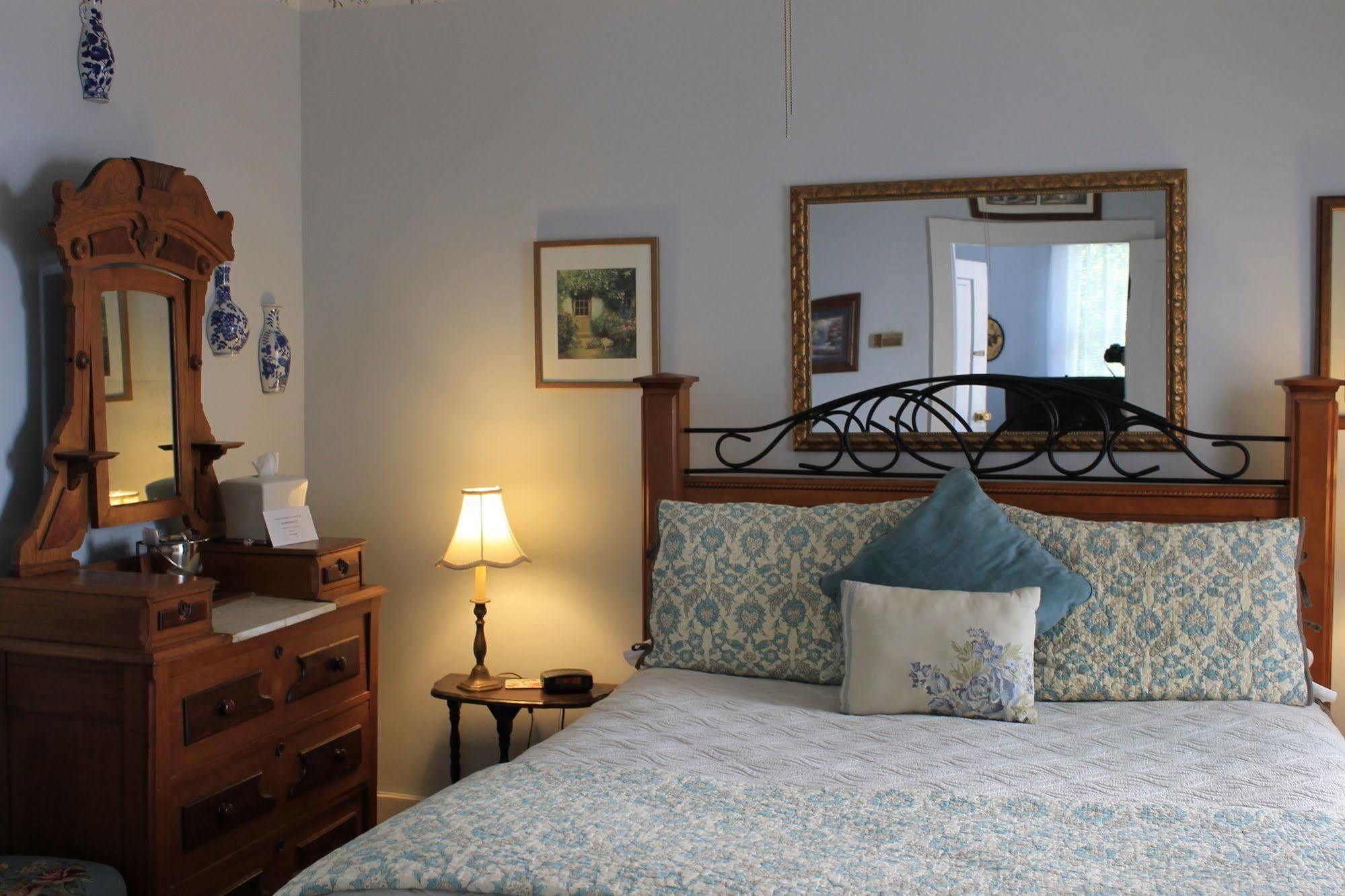 Victorian House Bed And Breakfast Сент-Огастин Экстерьер фото
